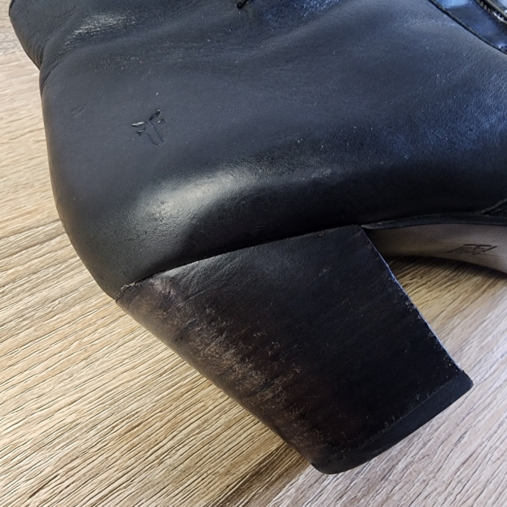 FRYE Black Leather Ankle Zip Boots 10 M - Picture 9 of 16